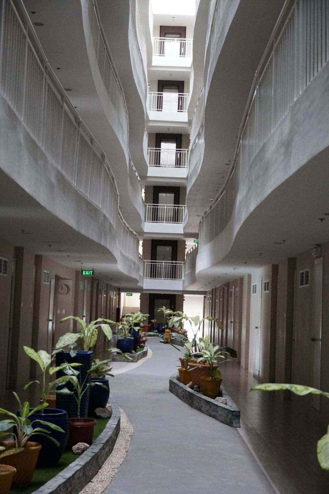 Ania Rooms@Amani Grand Residences Near Airport Lapu-Lapu City Exteriör bild
